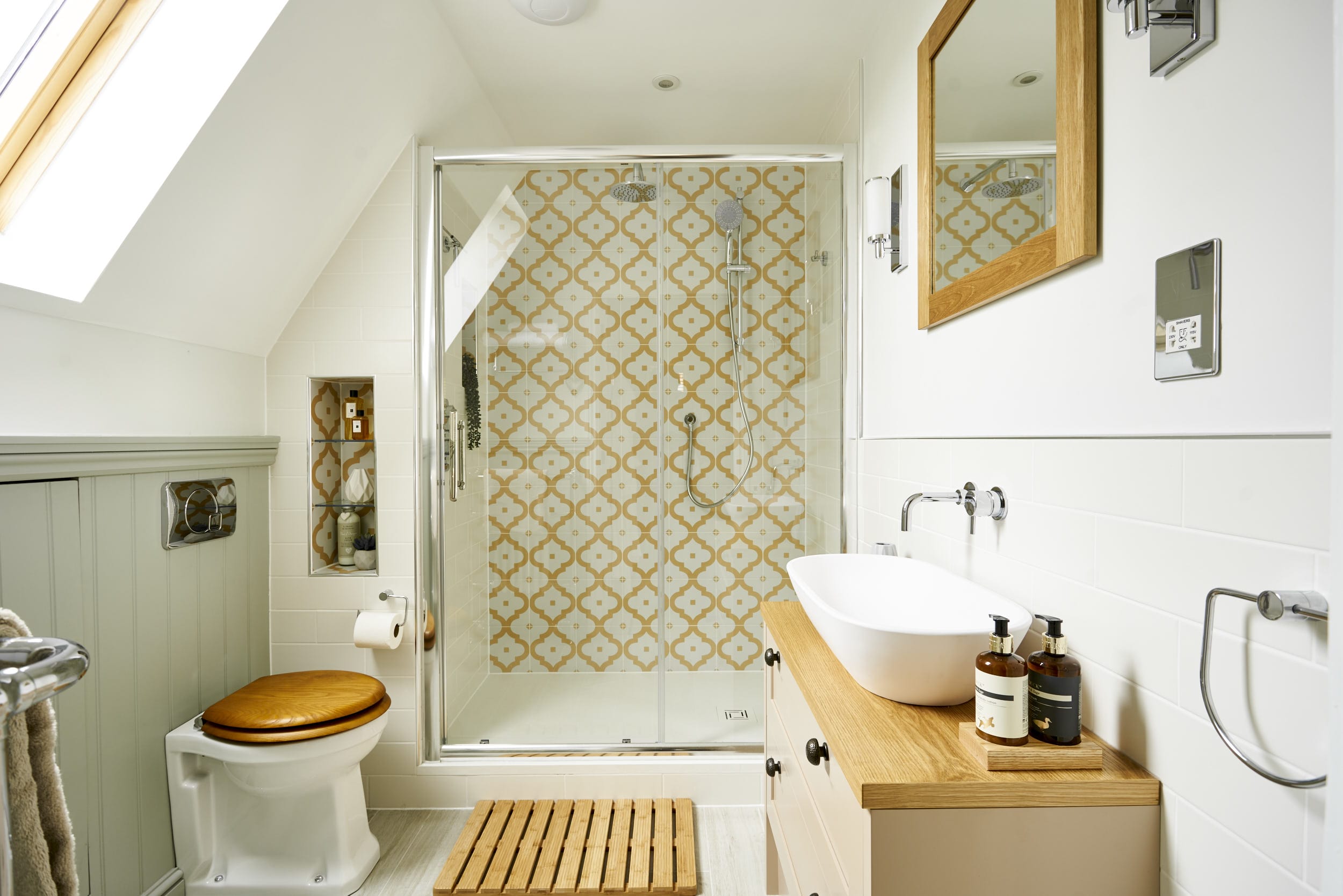 small attic bathroom
